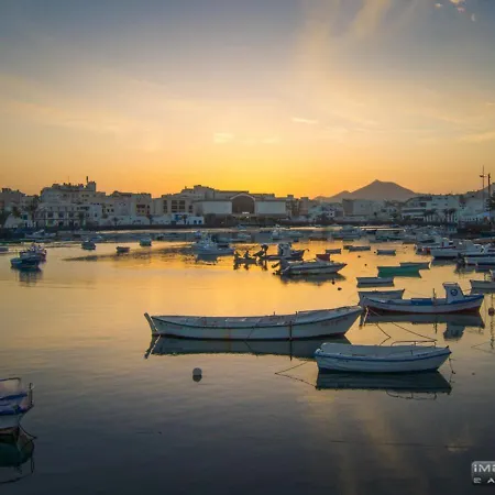 Lantia Rooftop House *