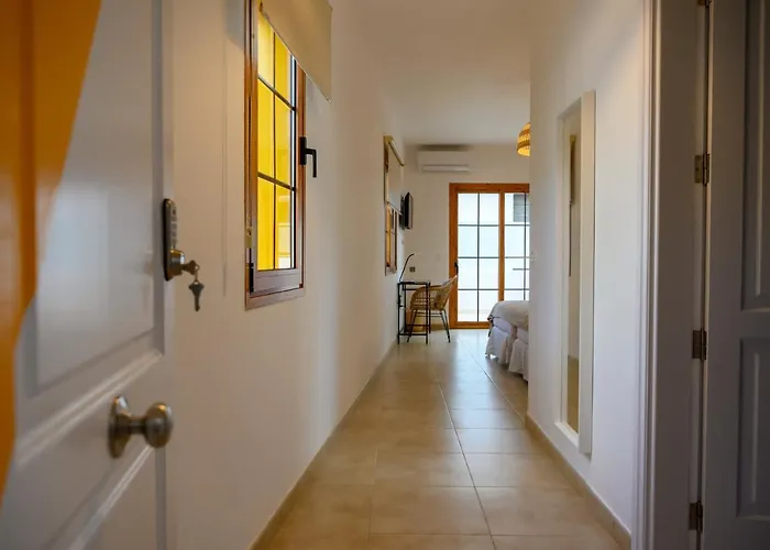 Lantia Rooftop House *