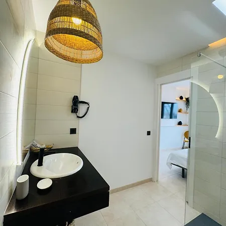 Lantia Rooftop House Hostel Arrecife (Lanzarote)