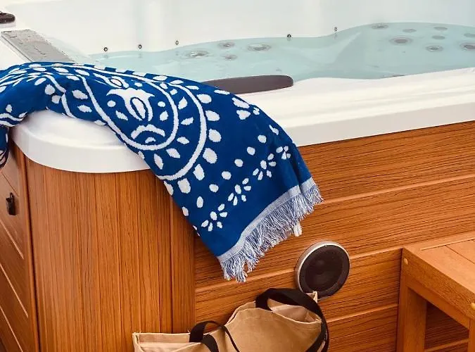 Hostel Lantia Rooftop House