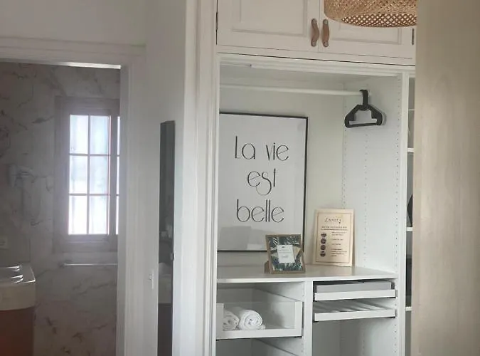 Hostel Lantia Rooftop House